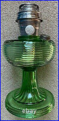 Look! Excellent! 1938 Aladdin Green Beehive B-81 Beta Crystal Glass Lamp