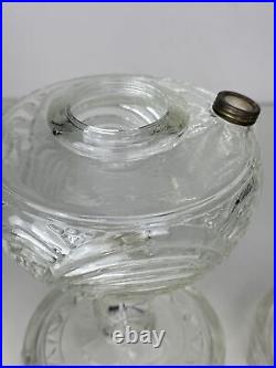 Lot Antique Vintage Glass Aladdin Kerosene Oil Lamp Washington Drape V Base (2)