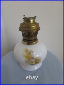 Lot of 2 Vintage Aladdin Lincoln Drape Nu Type Model B, & Aladdin 23 Oil Lamps