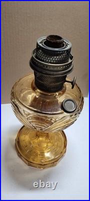 Mantle Lamp Co Nu-Type Model B Aladdin Amber Kerosene Lamp