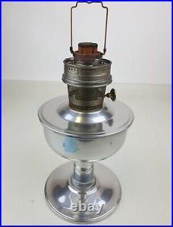 Metal Oil Lamp withAladdin Brass 21C Burner Vintage Camping Unique Collectable