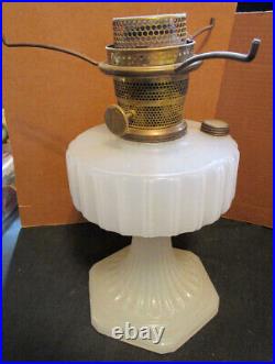 NICE! 1935-36 Aladdin White Moonstone Corinthian Model B Kerosene Lamp MINT