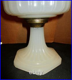 NICE! 1935-36 Aladdin White Moonstone Corinthian Model B Kerosene Lamp MINT