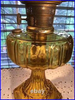 Nice Aladdin 24 Corinthian Amber Oil Lamp With Quilted Puff Shade & Wick
