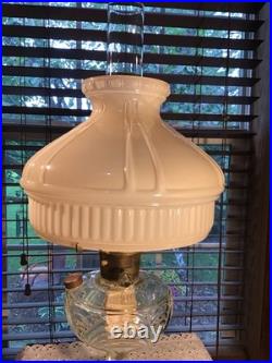 Nice Vintage Aladdin Washington Drape 24 Pedestal Oil Lamp With Wick & Shade