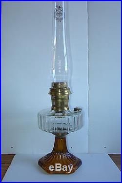 Nu-Type Model B Aladdin Kerosene Mantle Lamp Amber/Clear Corinthian B109