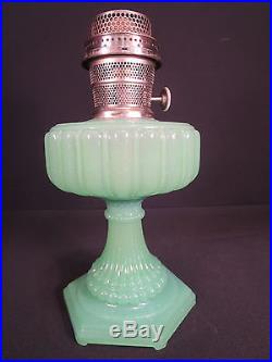 ORIGINAL C. 1934 JADE GREEN ALADDIN B-111 CATHEDRAL OIL LAMP PASTEL MOONSTONE