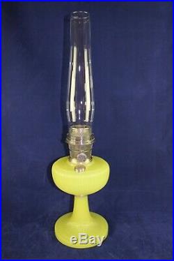 Original 1938 Aladdin Vertique B88 Yellow Moonstone Oil Table Lamp Nickel Burner