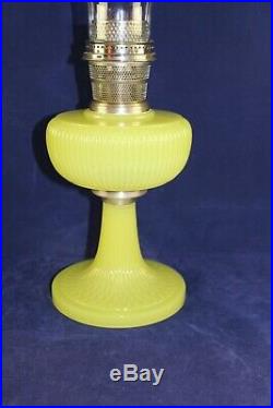 Original 1938 Aladdin Vertique B88 Yellow Moonstone Oil Table Lamp Nickel Burner