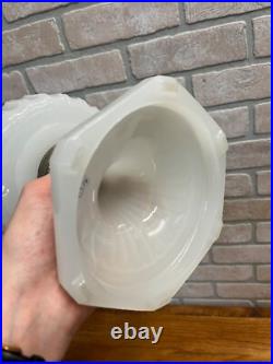 Original Aladdin Corinthian White Moonstone Oil Lamp with NuType Model B Burner