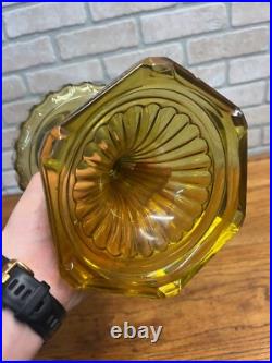 Original Aladdin Corinthian Yellow Amber Oil Lamp with NuType Model B Burner