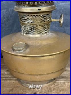 Original Aladdin Oil Lamp With Chimney And Glass Shade
