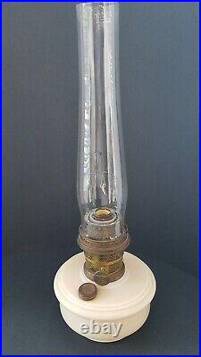 Original Mantle Lamp Co. NU -TYPE Model B Aladdin Lamp with Chimney