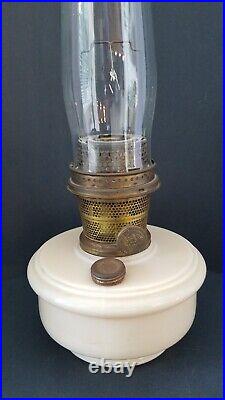 Original Mantle Lamp Co. NU -TYPE Model B Aladdin Lamp with Chimney