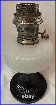 Quilt Black and White Moonstone Kerosene Lamp Aladdin Mantle Lamp Company