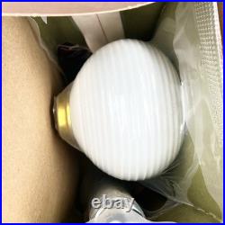 RARE Aladdin Beehive White Ceramic Oil Lamp FW2000M Handle Base New in Box