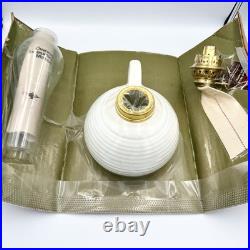 RARE Aladdin Beehive White Ceramic Oil Lamp FW2000M Handle Base New in Box