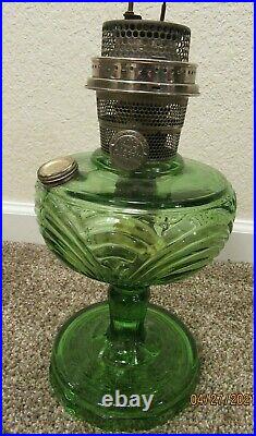 RARE Antique Aladdin Kerosene Oil Lamp WASHINGTON DRAPE Emerald Green Glass