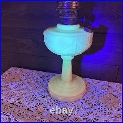 Rare 1939 B Aladdin Alacite Uranium Glass Lincoln Drape Oil Lamp