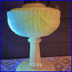 Rare 1939 B Aladdin Alacite Uranium Glass Lincoln Drape Oil Lamp