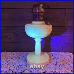 Rare 1939 B Aladdin Alacite Uranium Glass Lincoln Drape Oil Lamp