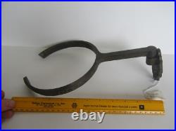 Rare Original Antique Aladdin No. 8 Cast Iron Oil Lamp Wall Bracket