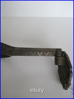 Rare Original Antique Aladdin No. 8 Cast Iron Oil Lamp Wall Bracket