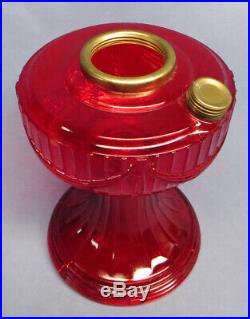 Rare Vintage 1979 Aladdin Ruby Red Short Lincoln Drape Oil/Kerosene Lamp EXC