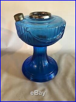SCARCE ALADDIN Sapphire Blue Short Lincoln Drape Kerosene Oil Lamp NOSDated 1989