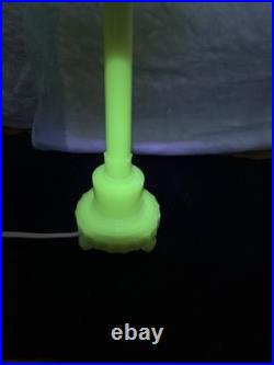 Set Of Vintage Aladdin Electric Alacite Art Deco Boudoir Lamps Uranium