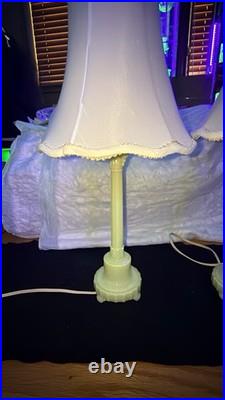 Set Of Vintage Aladdin Electric Alacite Art Deco Boudoir Lamps Uranium
