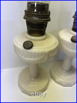 Set of 2 Aladdin Alacite Lincoln Drape Marbled White Cream Oil Lamps with Chimneys