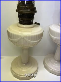 Set of 2 Aladdin Alacite Lincoln Drape Marbled White Cream Oil Lamps with Chimneys