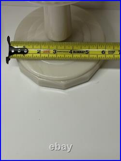 Set of 2 Aladdin Alacite Lincoln Drape Marbled White Cream Oil Lamps with Chimneys