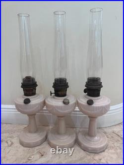 Set of 3 Aladdin Alacite Lincoln Drape Marbled White Cream Oil Lamps withChimneys