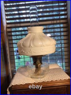 Short Mantle Or Table 18 Lincoln Drape Oil Lamp With Awesome Shade And Wick