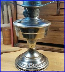 Stunning antique Aladdin Oil Lamp Kerosene Light Lantern Complete w Shade