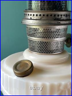 Uranium Aladdin LINCOLN DRAPE Alacite Glass Kerosene Oil Lamp Model B Pre-War Uranium Aladdin LINCOLN DRAPE Alacite Glass Kerosene Oil Lamp Model B Pre-War
