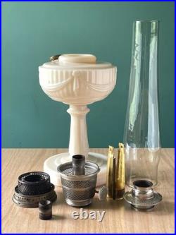 Uranium Aladdin LINCOLN DRAPE Alacite Glass Kerosene Oil Lamp Model B Pre-War Uranium Aladdin LINCOLN DRAPE Alacite Glass Kerosene Oil Lamp Model B Pre-War