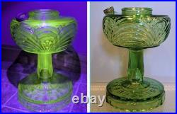 Uranium Glass Green Aladdin Oil Lamp Washington Drape Model B-54 Vintage