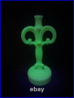 Uranium Glass Old Formula Alacite Boudoir Lamp By Aladdin UV Reactive 1939