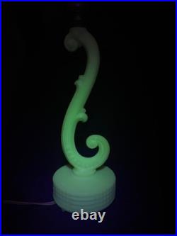 Uranium Glass Old Formula Alacite Boudoir Lamp By Aladdin UV Reactive 1939