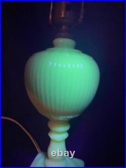 Uranium Glass Old Formula Alacite Boudoir Lamp By Aladdin With Sticker 1939