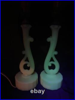 Uranium Glass Old Formula Alacite Boudoir Lamp Set Of 2 Aladdin UV Reactive 1939