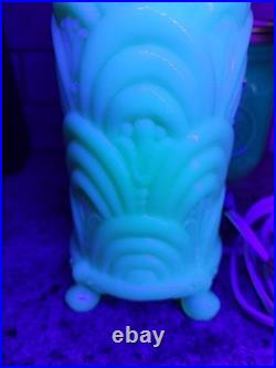 Uranium glass Lamp Aladdin Alacite Glass Boudoir Lamp Art Deco Vintage