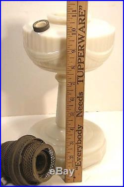 VINTAGE ALADDIN ALACITE TALL LINCOLN DRAPE KEROSENE LAMP WithBRASS TYPE B BURNER
