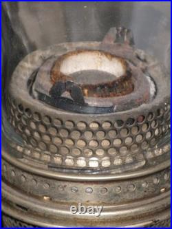 VINTAGE ALADDIN AMBER GLASS WASHINGTON DRAPE PATTERN MODEL B OIL LAMP w CHIMNEY