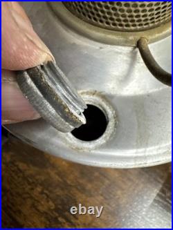 VINTAGE ALADDIN CABOOSE Railroad Kerosene Oil Lamp + Wall Mount Bracket Flexible