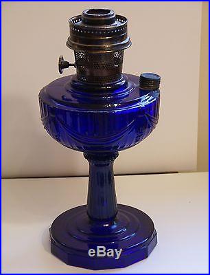 VINTAGE ALADDIN COBALT BLUE LINCOLN DRAPE KEROSENE LAMP 23 BURNER VERY CLEAN