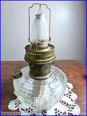 VINTAGE ALADDIN CRYSTAL LINCOLN DRAPE KEROSENE LAMP #23 BURNER & LOX-ON CHIMNEY